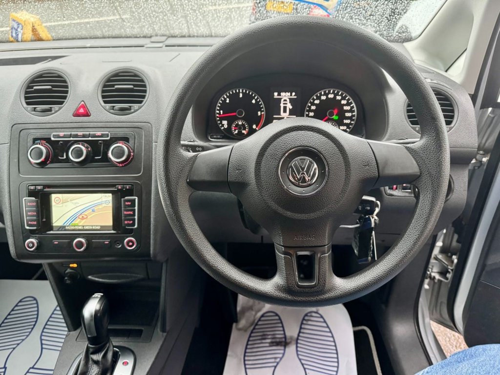 Used Volkswagen Caddy Maxi Life 2013 for sale - 76768519: Photo 9