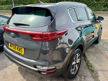 Used Kia Sportage 2018 for sale - 79470402: Photo