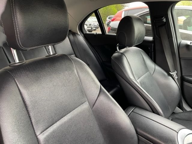 Used Mercedes-Benz C Class 2015 for sale - 77904606: Photo 12