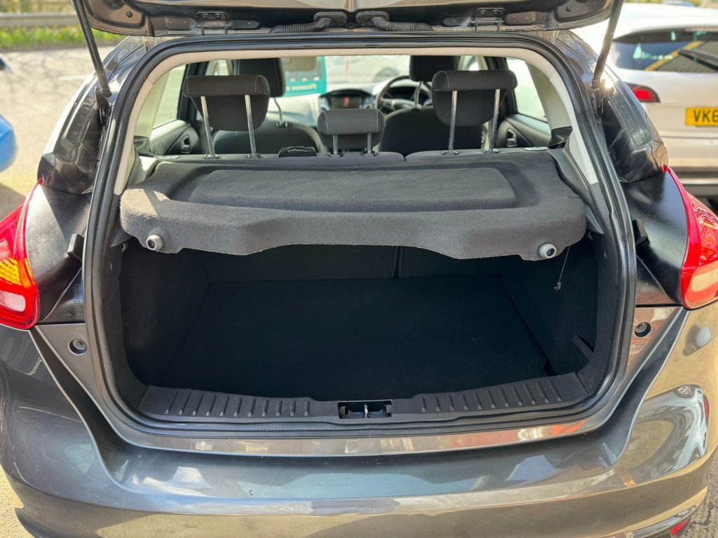 Used Ford Focus 2015 for sale - 78110461: Photo 4