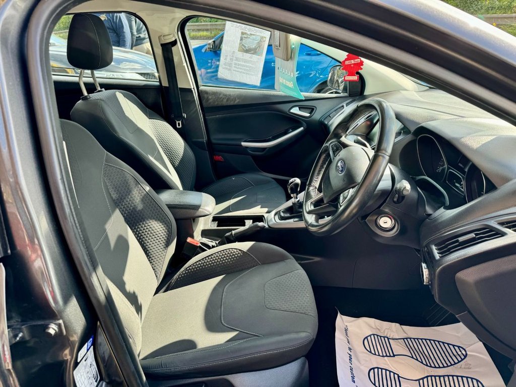 Used Ford Focus 2015 for sale - 78110461: Photo 5