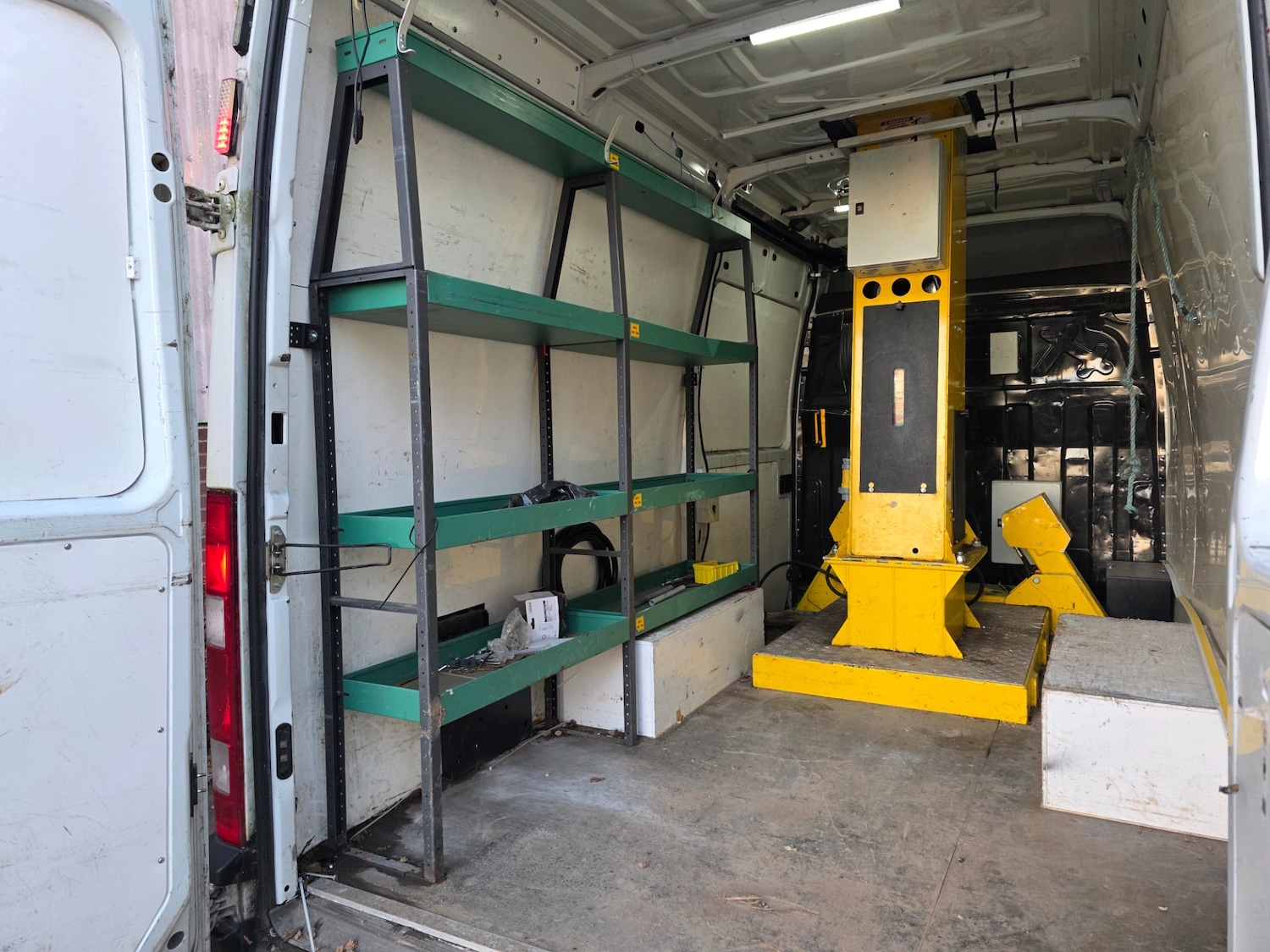 Used Iveco Daily 2013 for sale - 76690090: Photo 13