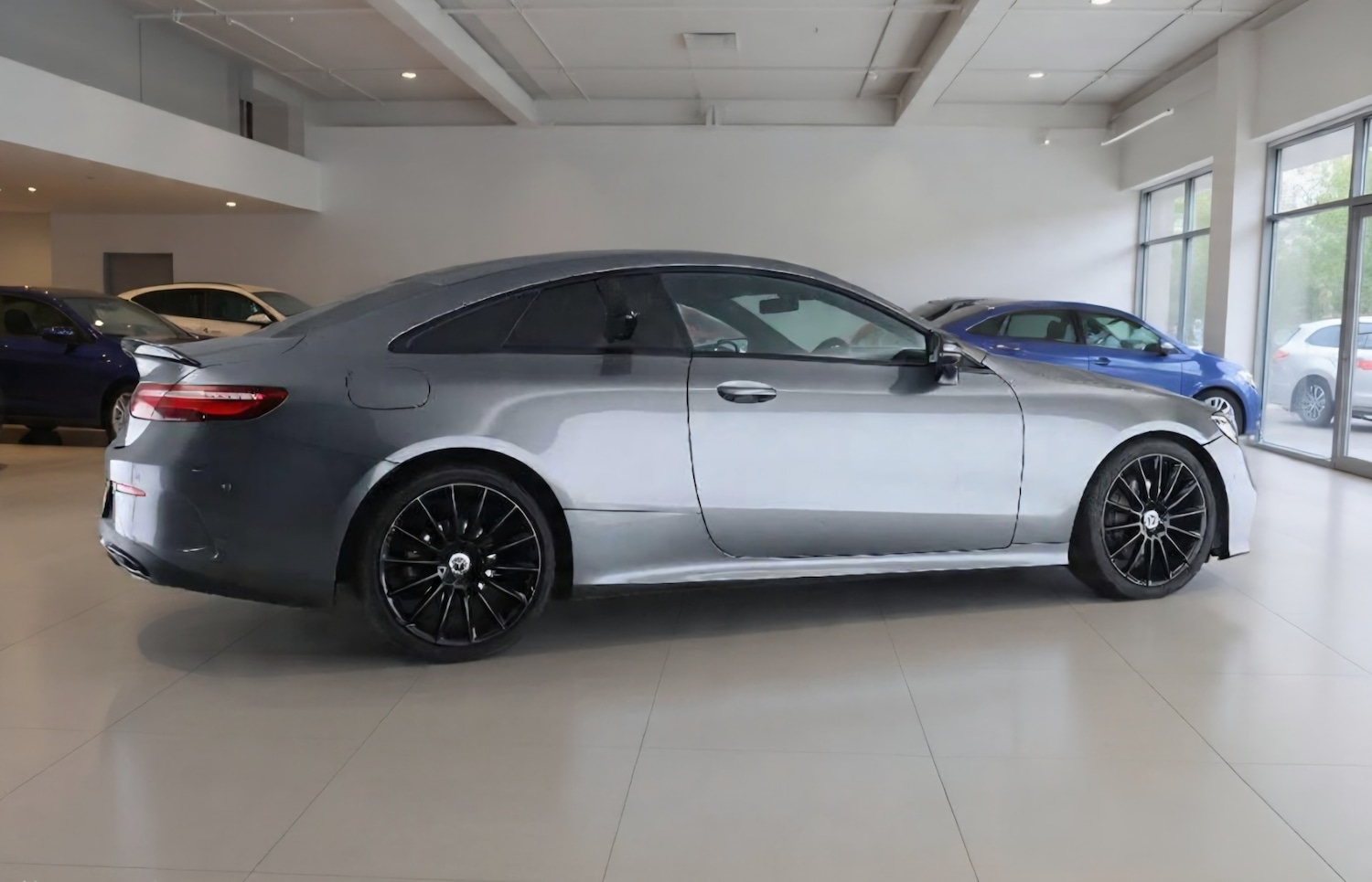 Used Mercedes-Benz E Class 2018 for sale - 77610722: Photo 2