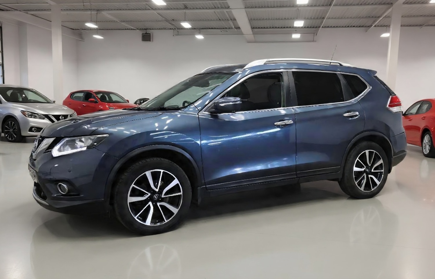 Used Nissan X-Trail 2015 for sale - 77682663: Photo 2