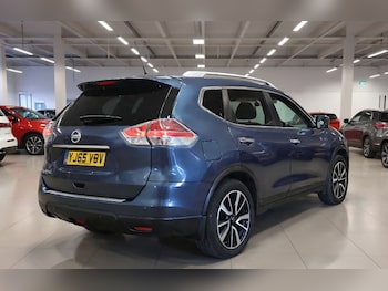 Used Nissan X-Trail 2015 for sale - 77682663: Photo