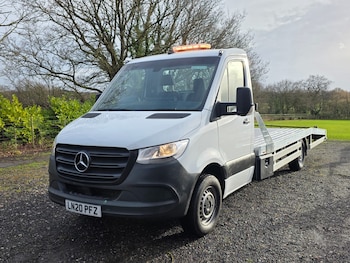 Mercedes-Benz Sprinter feature image