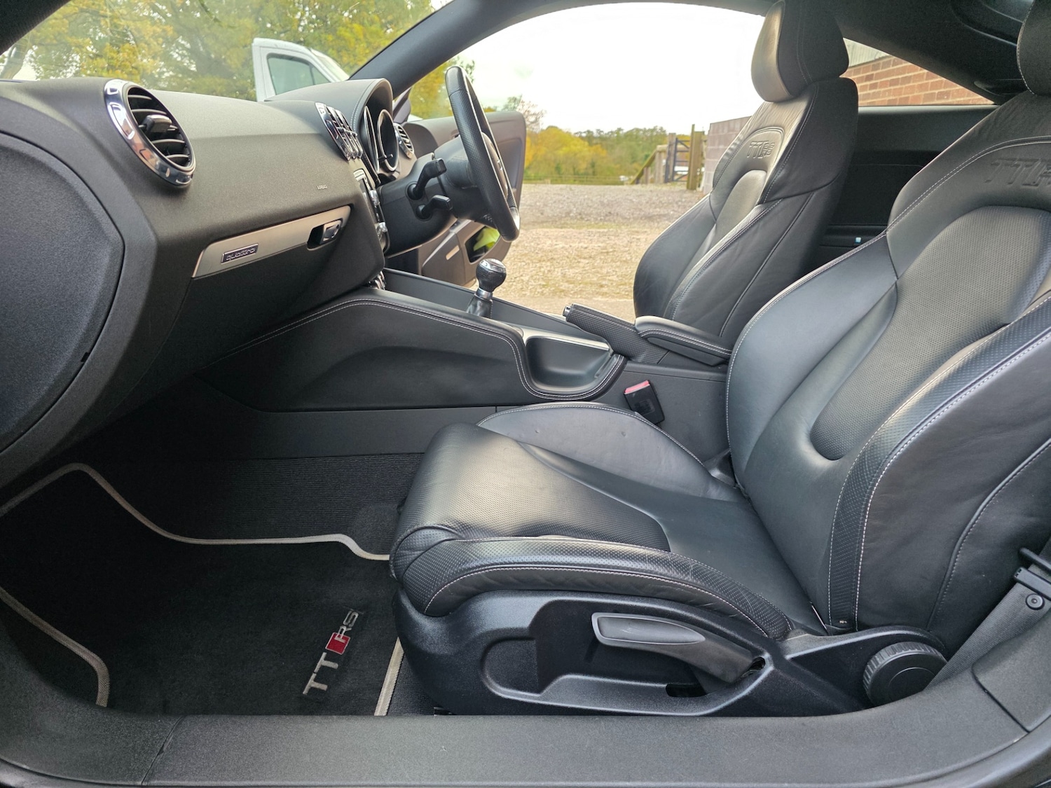 Used Audi TT 2010 for sale - 76445958: Photo 15