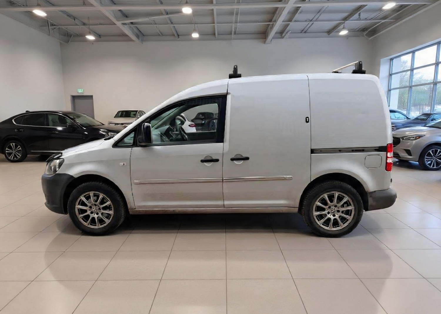 Used Volkswagen Caddy 2011 for sale - 77090176: Photo 4