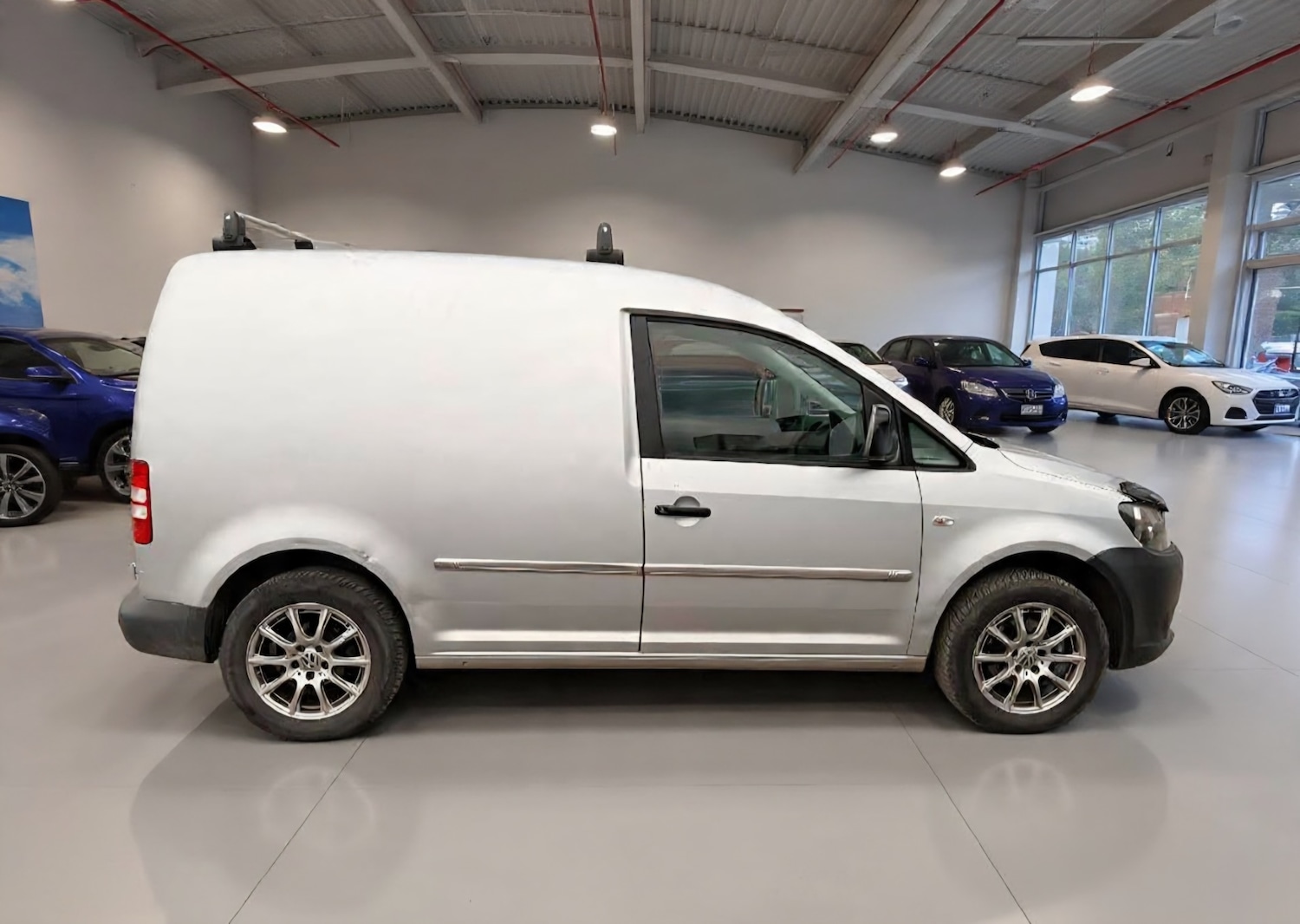 Used Volkswagen Caddy 2011 for sale - 77090176: Photo 5