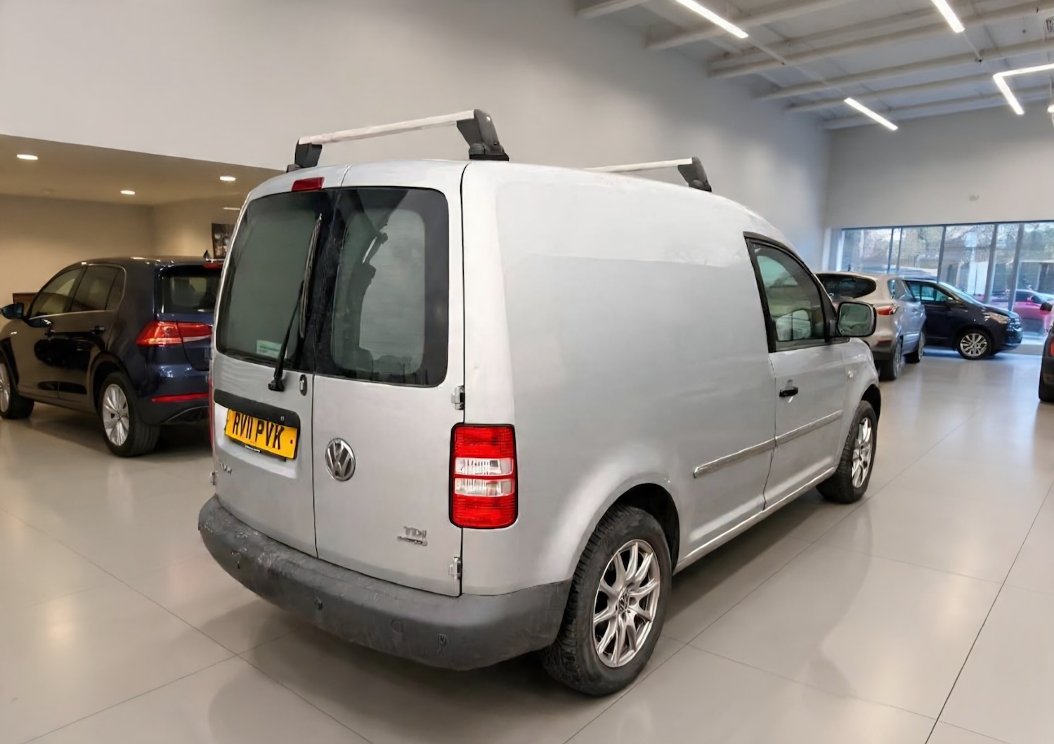 Used Volkswagen Caddy 2011 for sale - 77090176: Photo 6
