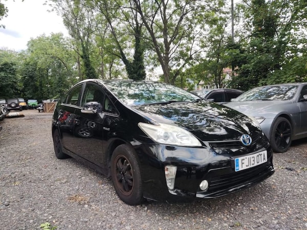 Used Toyota Prius 2013 for sale - 70364391: Photo 2