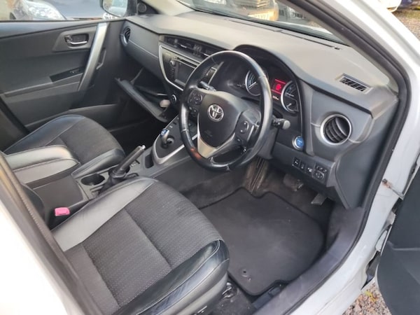 Used Toyota Auris 2013 for sale - 70364332: Photo 23