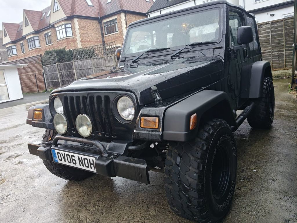 Used Jeep Wrangler 2006 for sale - 77350367: Photo 2