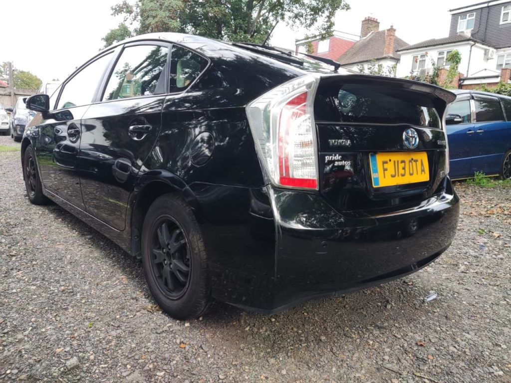 Used Toyota Prius 2013 for sale - 76723062: Photo 11