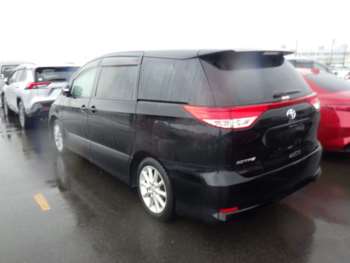 Used Toyota Estima 2010 for sale - 74561338: Photo