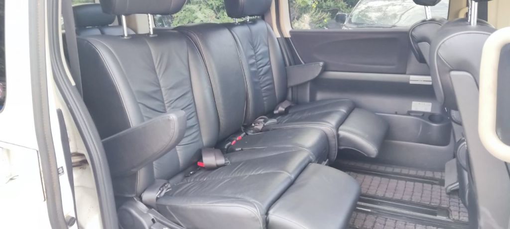 Used Nissan Elgrand for sale - 76723072: Photo 10