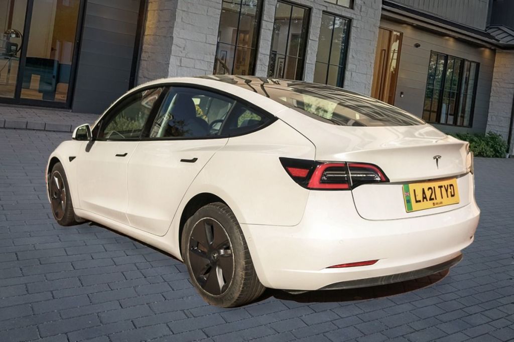 Used Tesla Model 3 2021 for sale - 76757034: Photo 4