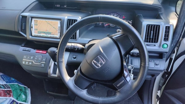 Used Honda Stepwagon for sale - 70364378: Photo 9