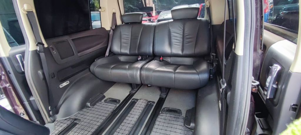 Used Nissan Elgrand 2023 for sale - 76723040: Photo 13