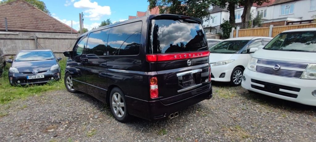 Used Nissan Elgrand 2023 for sale - 76723040: Photo 4