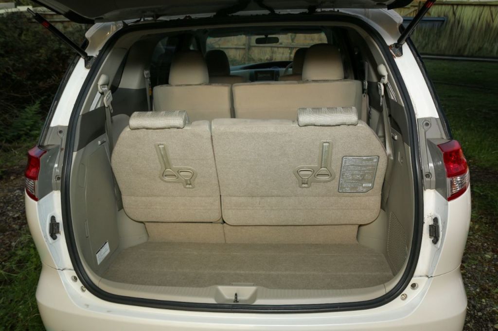 Used Toyota Estima for sale - 76723074: Photo 16