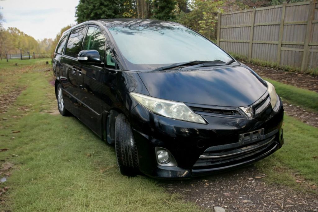 Used Toyota Estima for sale - 76723050: Photo 1