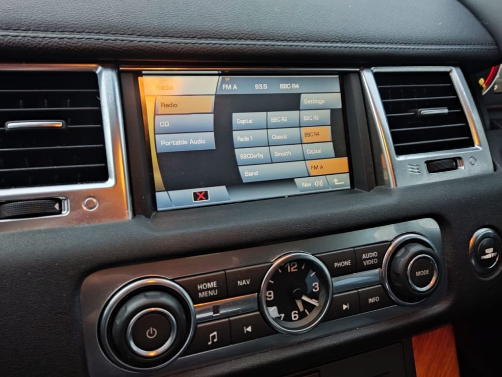 Used Land Rover Range Rover Sport 2011 for sale - 76723045: Photo 26