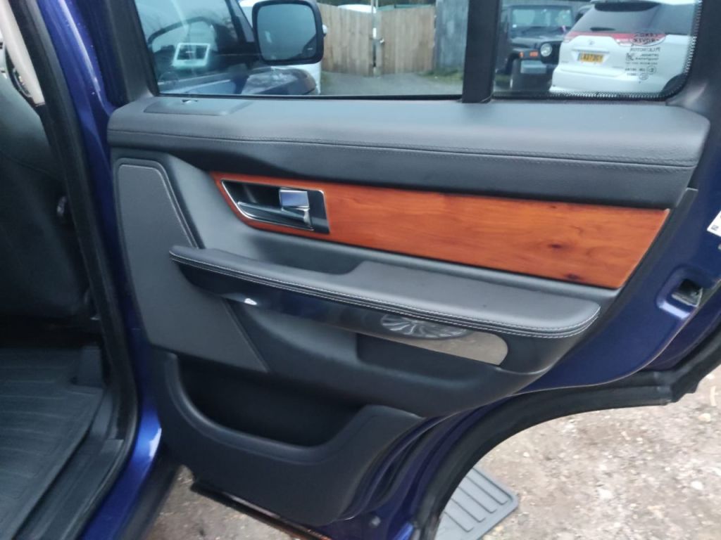 Used Land Rover Range Rover Sport 2011 for sale - 76723045: Photo 27