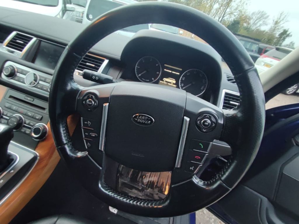 Used Land Rover Range Rover Sport 2011 for sale - 76723045: Photo 9