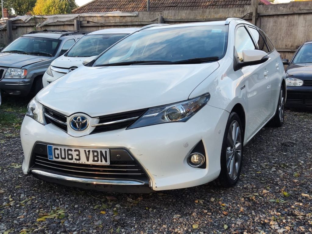 Used Toyota Auris 2013 for sale - 76723060: Photo 5