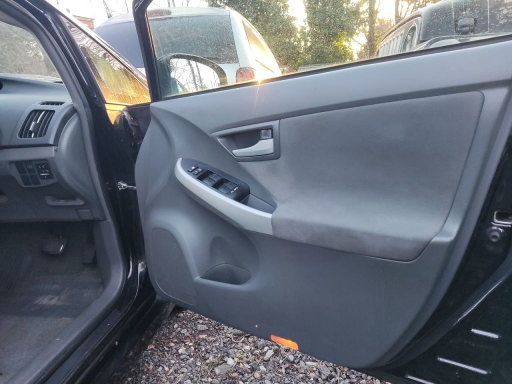 Used Toyota Prius 2012 for sale - 76723068: Photo 18