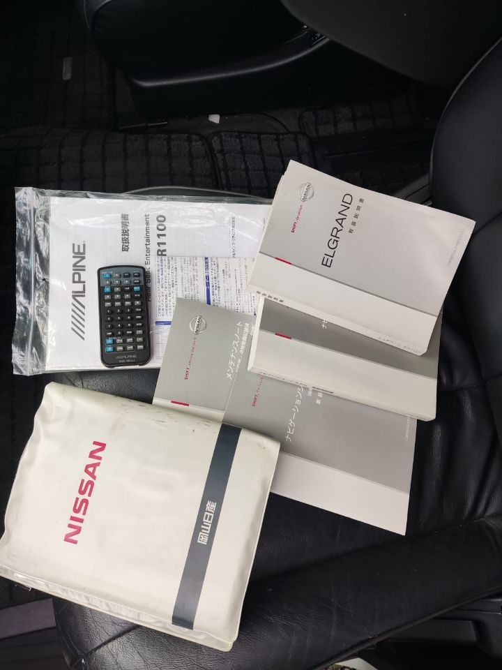 Used Nissan Elgrand for sale - 76723047: Photo 12