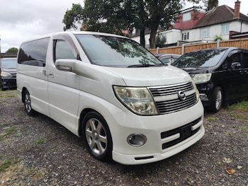 Used Nissan Elgrand undefined for sale - 76723047: Photo