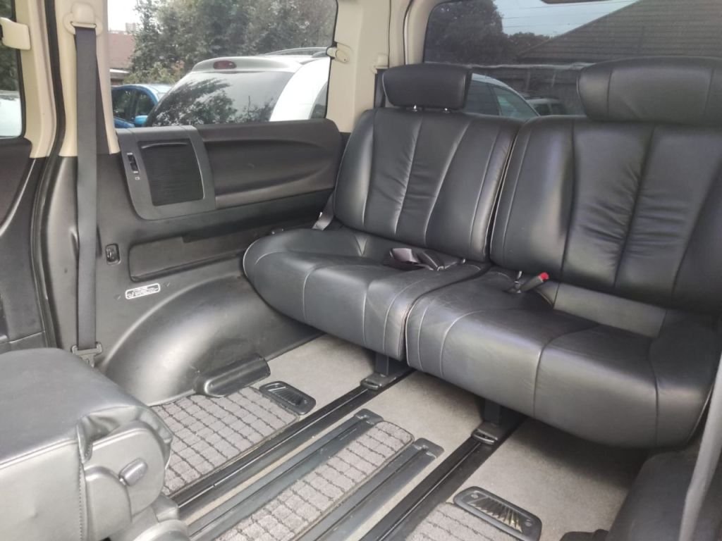 Used Nissan Elgrand for sale - 76723047: Photo 25