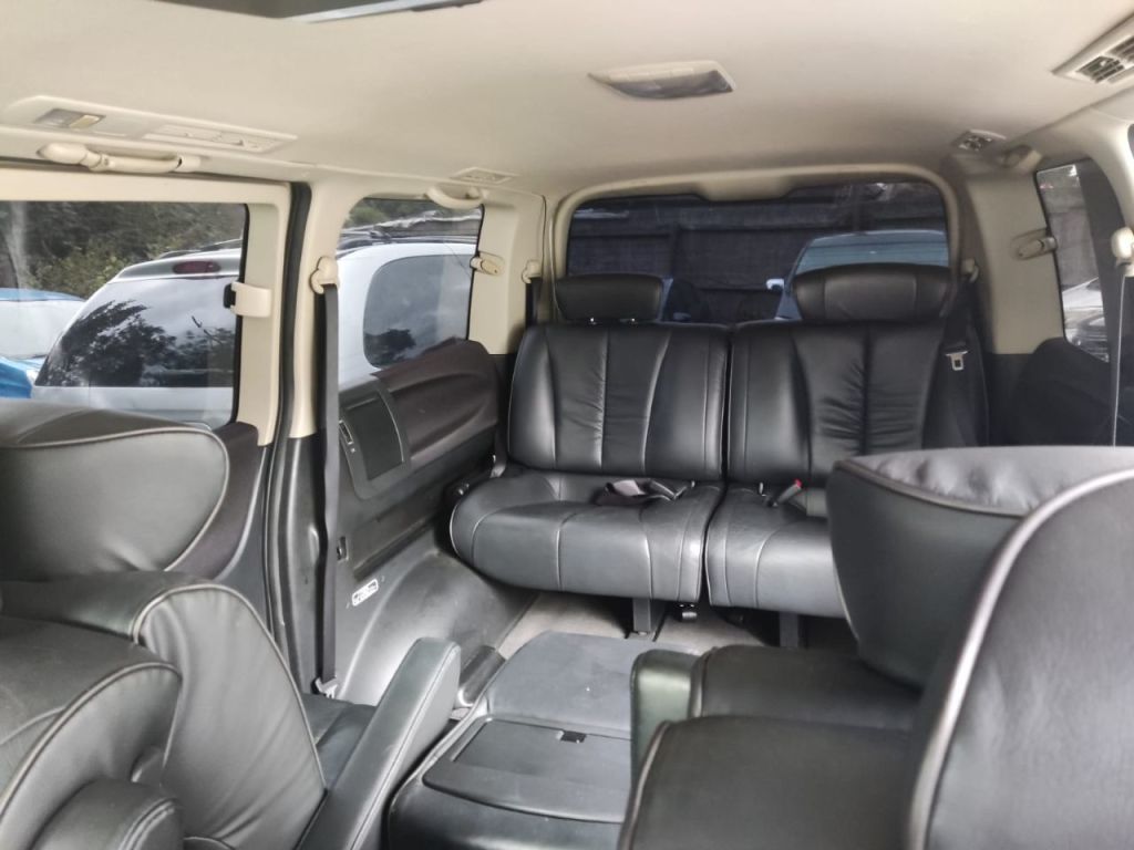 Used Nissan Elgrand for sale - 76723047: Photo 27