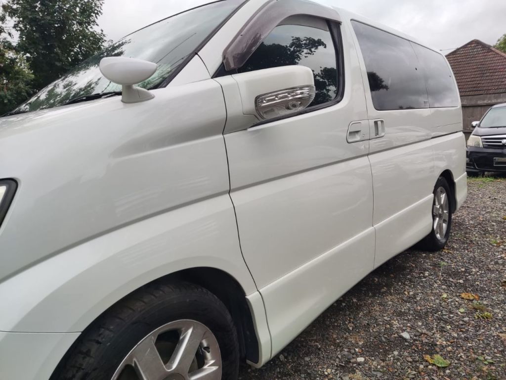Used Nissan Elgrand for sale - 76723047: Photo 5