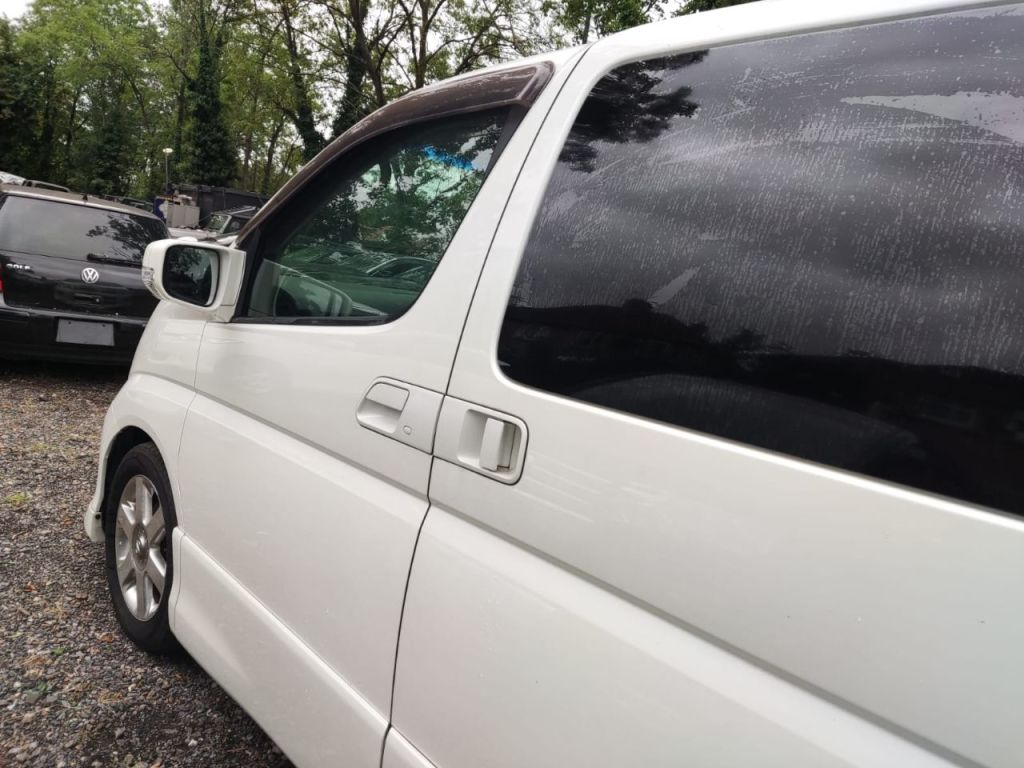 Used Nissan Elgrand for sale - 76723047: Photo 6