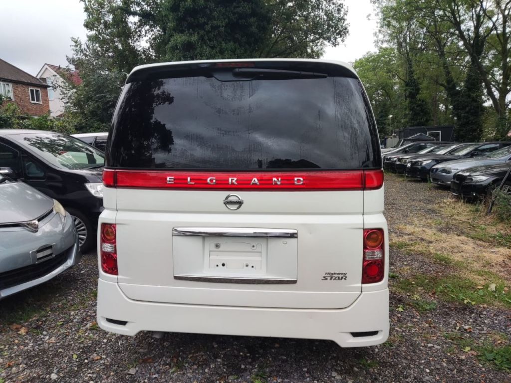 Used Nissan Elgrand for sale - 76723047: Photo 7