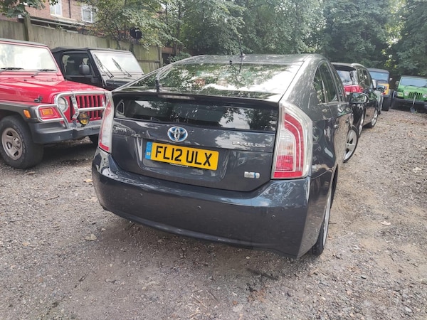 Used Toyota Prius 2012 for sale - 64588218: Photo 3