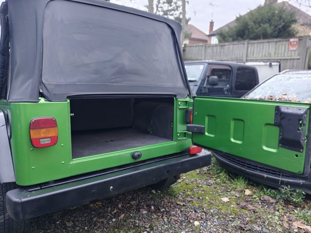 Used Jeep Wrangler for sale - 76957432: Photo 12