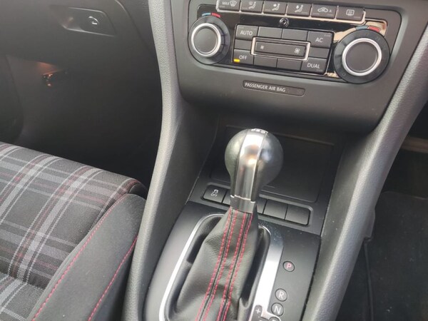 Used Volkswagen Golf for sale - 70364389: Photo 13