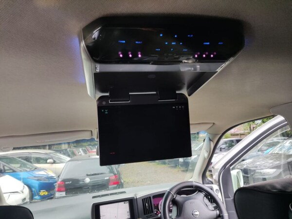 Used Nissan Elgrand for sale - 70364399: Photo 26