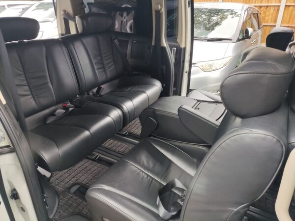 Used Nissan Elgrand for sale - 70364399: Photo 30