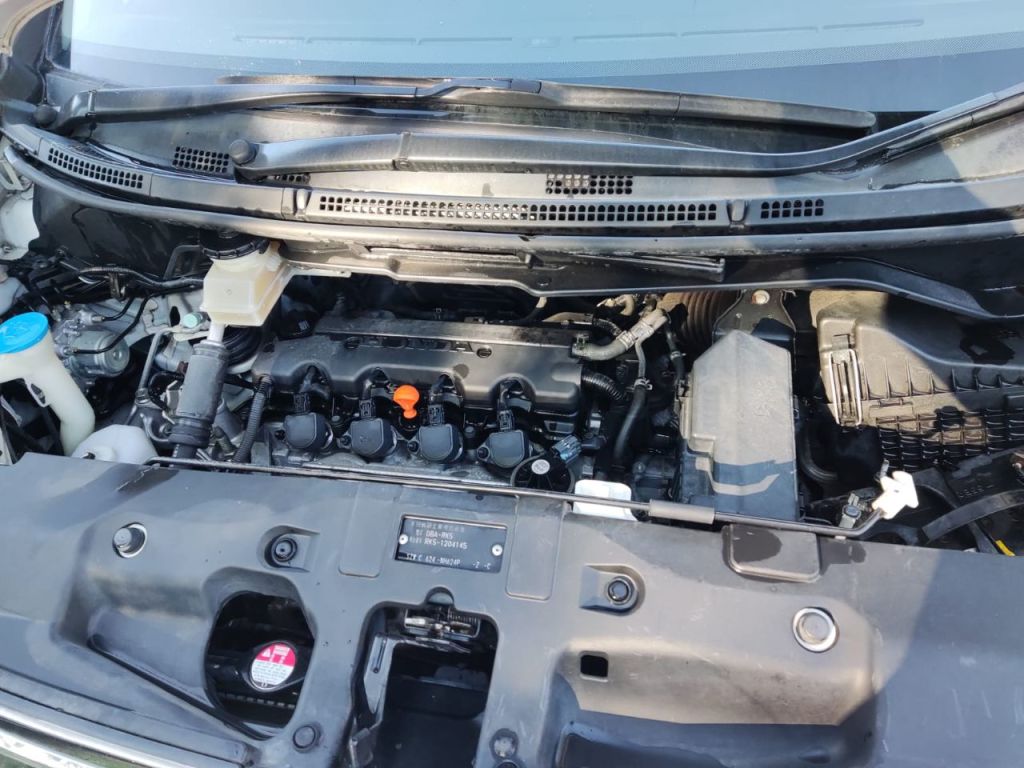 Used Honda Stepwagon for sale - 76723054: Photo 11