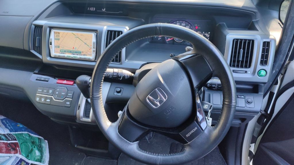 Used Honda Stepwagon for sale - 76723054: Photo 9