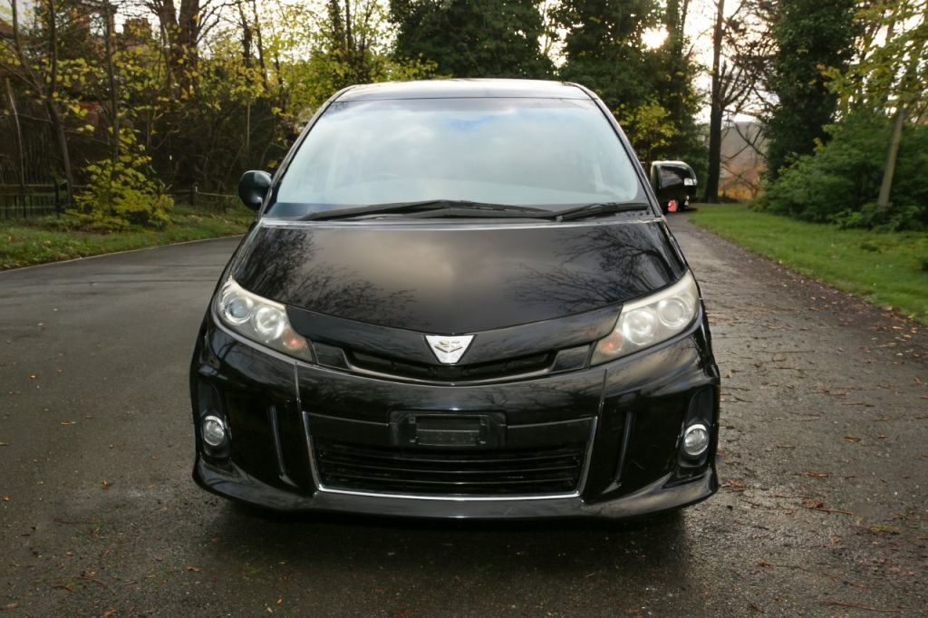 Used Toyota Estima for sale - 77258681: Photo 2