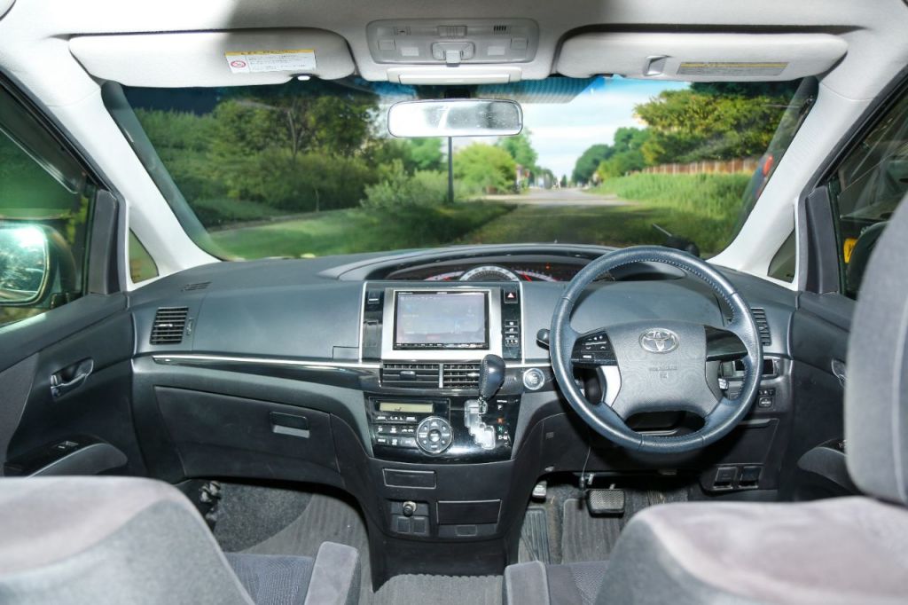 Used Toyota Estima for sale - 77258681: Photo 3