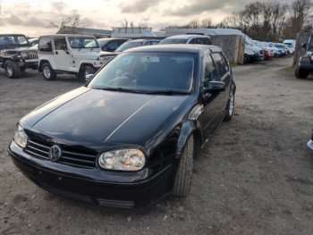 Used Volkswagen Golf 2004 for sale - 62408182: Photo