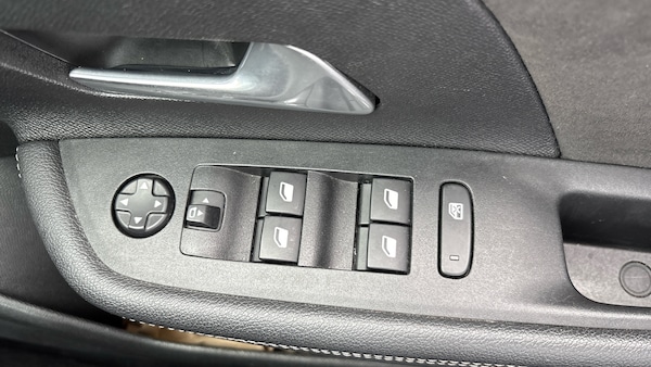 Used Vauxhall Mokka 2022 for sale - 76063693: Photo 29