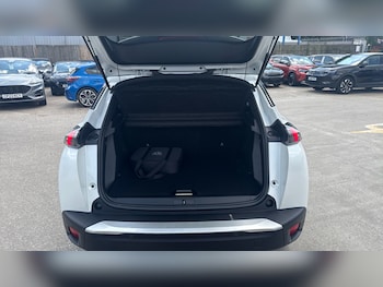 Used Peugeot 2008 2023 for sale - 79196504: Photo
